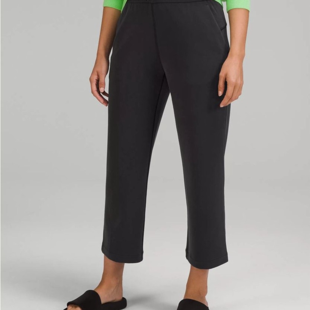 Lululemon Soft stream Cropped pant